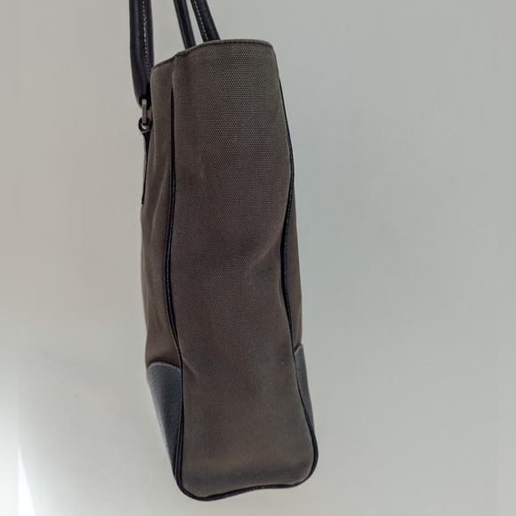 Prada dark olive green canvas and black leather shoulder bag - Picture 9 of 17